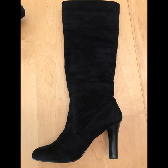 NWOT NINE WEST Sz9M SUEDE BOOTS - Picture 2 of 7